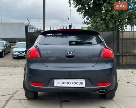Серый Киа Сид, объемом двигателя 1.4 л и пробегом 247 тыс. км за 4490 $, фото 5 на Automoto.ua