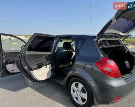 Сірий Кіа Сід, об'ємом двигуна 1.4 л та пробігом 199 тис. км за 5550 $, фото 9 на Automoto.ua