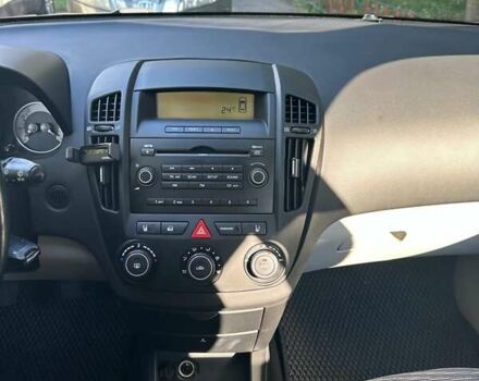 Серый Киа Сид, объемом двигателя 1.4 л и пробегом 179 тыс. км за 5200 $, фото 3 на Automoto.ua