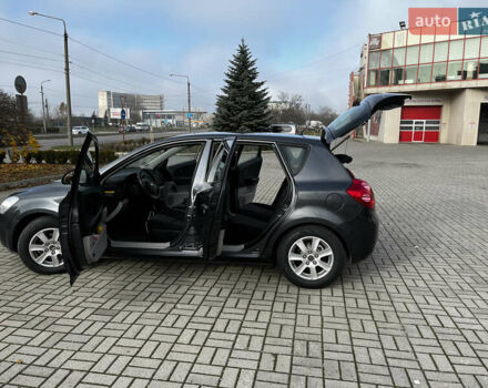 Сірий Кіа Сід, об'ємом двигуна 1.59 л та пробігом 240 тис. км за 4700 $, фото 7 на Automoto.ua