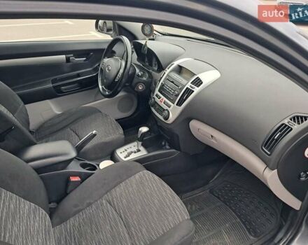 Серый Киа Сид, объемом двигателя 1.59 л и пробегом 204 тыс. км за 6300 $, фото 16 на Automoto.ua