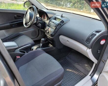 Киа Сид 2008 в Киеве на Automoto.ua Серый Киа Сид, объемом двигателя 1.6 л и пробегом 200 тыс. км за 5900 $, фото 4 на Automoto.ua