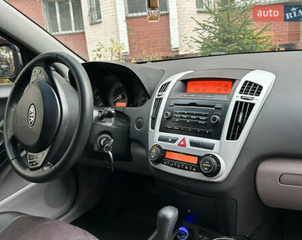Сірий Кіа Сід, об'ємом двигуна 2 л та пробігом 281 тис. км за 6400 $, фото 7 на Automoto.ua