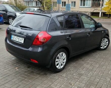 Серый Киа Сид, объемом двигателя 1.6 л и пробегом 201 тыс. км за 5300 $, фото 2 на Automoto.ua