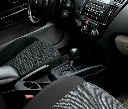 Серый Киа Сид, объемом двигателя 1.6 л и пробегом 278 тыс. км за 5950 $, фото 4 на Automoto.ua