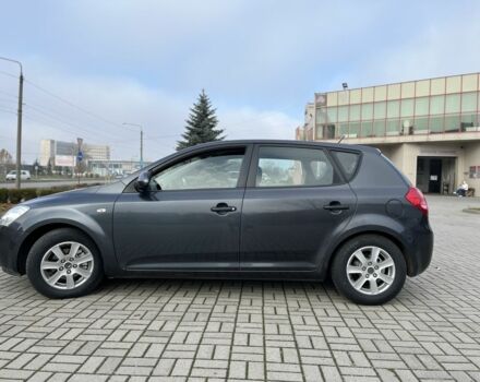 Серый Киа Сид, объемом двигателя 1.6 л и пробегом 237 тыс. км за 4700 $, фото 4 на Automoto.ua