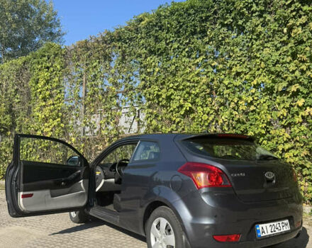 Серый Киа Сид, объемом двигателя 1.4 л и пробегом 286 тыс. км за 5000 $, фото 9 на Automoto.ua