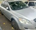 Серый Киа Сид, объемом двигателя 1.59 л и пробегом 300 тыс. км за 2800 $, фото 1 на Automoto.ua