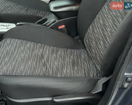 Серый Киа Сид, объемом двигателя 1.59 л и пробегом 218 тыс. км за 6750 $, фото 7 на Automoto.ua