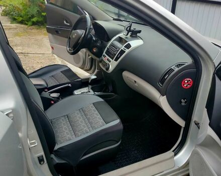 Сірий Кіа Сід, об'ємом двигуна 2 л та пробігом 380 тис. км за 6000 $, фото 5 на Automoto.ua