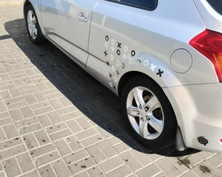 Серый Киа Сид, объемом двигателя 1.6 л и пробегом 215 тыс. км за 4700 $, фото 3 на Automoto.ua