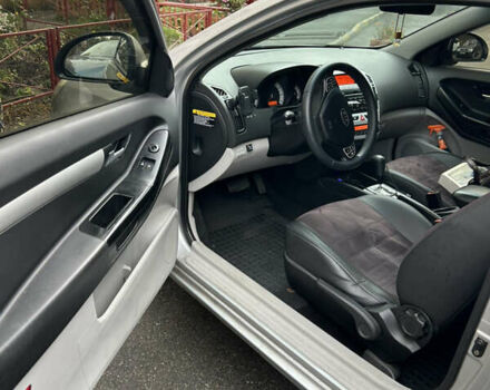 Сірий Кіа Сід, об'ємом двигуна 2 л та пробігом 281 тис. км за 6400 $, фото 10 на Automoto.ua