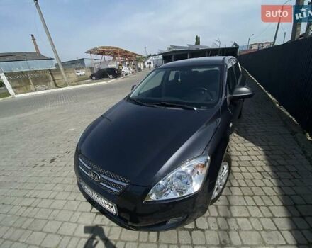 Серый Киа Сид, объемом двигателя 1.4 л и пробегом 145 тыс. км за 7500 $, фото 2 на Automoto.ua