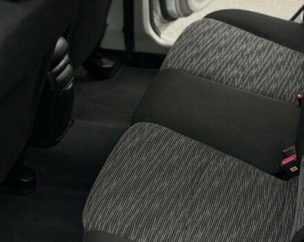 Серый Киа Сид, объемом двигателя 1.4 л и пробегом 274 тыс. км за 3600 $, фото 15 на Automoto.ua