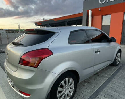 Серый Киа Сид, объемом двигателя 1.4 л и пробегом 145 тыс. км за 5250 $, фото 5 на Automoto.ua
