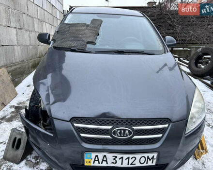 Серый Киа Сид, объемом двигателя 1.6 л и пробегом 249 тыс. км за 3500 $, фото 4 на Automoto.ua
