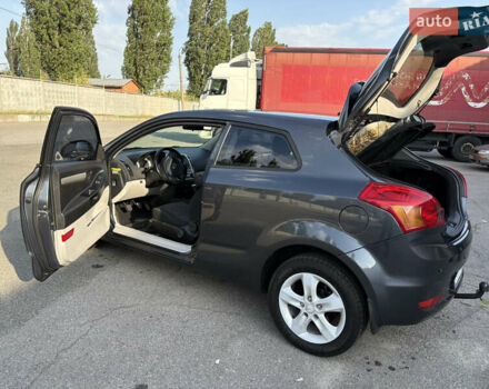 Сірий Кіа Сід, об'ємом двигуна 1.4 л та пробігом 220 тис. км за 6000 $, фото 2 на Automoto.ua