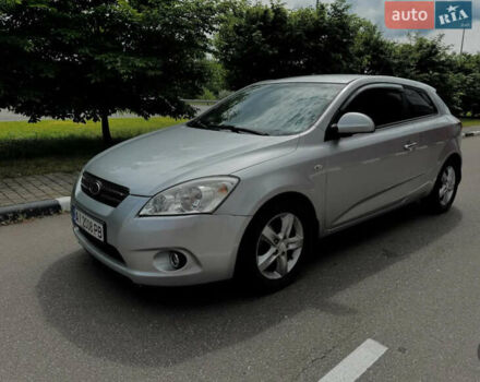 Серый Киа Сид, объемом двигателя 1.59 л и пробегом 201 тыс. км за 5100 $, фото 1 на Automoto.ua