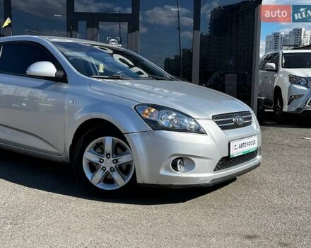 Серый Киа Сид, объемом двигателя 1.6 л и пробегом 215 тыс. км за 4990 $, фото 1 на Automoto.ua