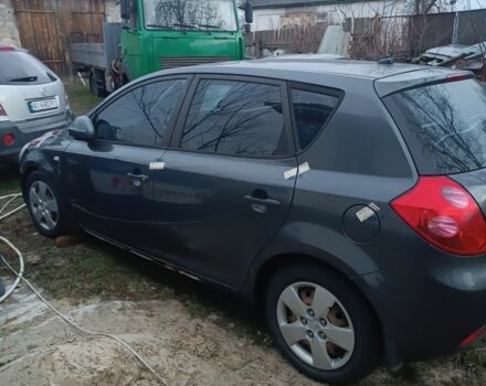 Сірий Кіа Сід, об'ємом двигуна 0 л та пробігом 247 тис. км за 2200 $, фото 2 на Automoto.ua