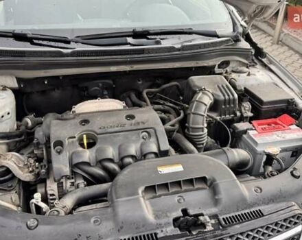 Серый Киа Сид, объемом двигателя 1.6 л и пробегом 216 тыс. км за 5900 $, фото 3 на Automoto.ua