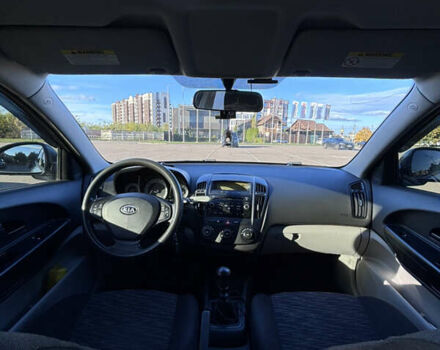 Киа Сид 2008 в Киеве на Automoto.ua Серый Киа Сид, объемом двигателя 1.4 л и пробегом 311 тыс. км за 5200 $, фото 7 на Automoto.ua