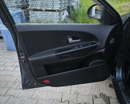 Серый Киа Сид, объемом двигателя 2 л и пробегом 193 тыс. км за 5900 $, фото 5 на Automoto.ua