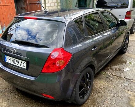 Серый Киа Сид, объемом двигателя 1.6 л и пробегом 203 тыс. км за 6600 $, фото 2 на Automoto.ua