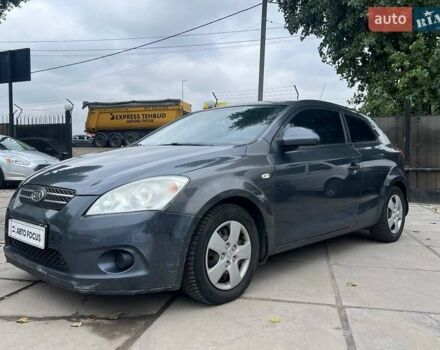 Серый Киа Сид, объемом двигателя 1.4 л и пробегом 247 тыс. км за 4490 $, фото 2 на Automoto.ua