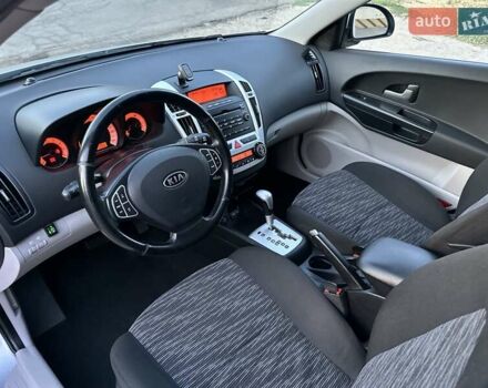 Сірий Кіа Сід, об'ємом двигуна 1.59 л та пробігом 82 тис. км за 7900 $, фото 48 на Automoto.ua