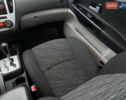 Серый Киа Сид, объемом двигателя 1.59 л и пробегом 218 тыс. км за 6750 $, фото 13 на Automoto.ua