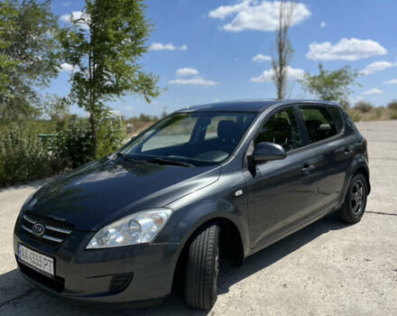 Серый Киа Сид, объемом двигателя 1.4 л и пробегом 176 тыс. км за 5800 $, фото 9 на Automoto.ua