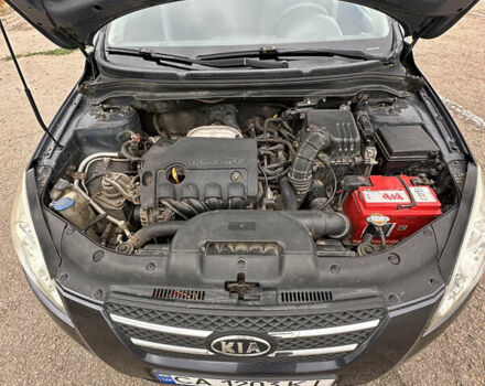 Киа Сид 2008 в Шполе на Automoto.ua Серый Киа Сид, объемом двигателя 1.4 л и пробегом 260 тыс. км за 5200 $, фото 10 на Automoto.ua