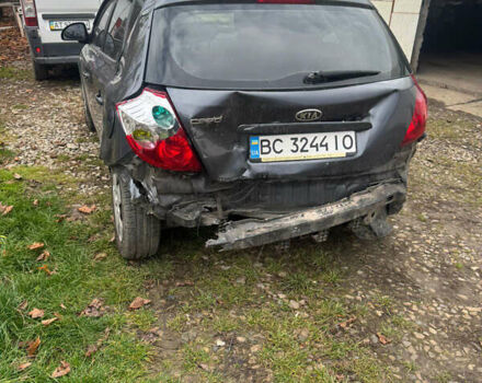 Киа Сид 2009 в Ивано-Франковске на Automoto.ua Серый Киа Сид, объемом двигателя 1.59 л и пробегом 129 тыс. км за 3400 $, фото 4 на Automoto.ua