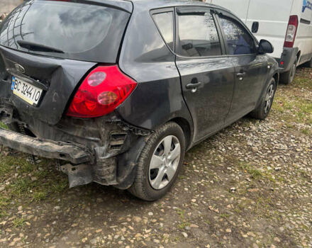 Киа Сид 2009 в Ивано-Франковске на Automoto.ua Серый Киа Сид, объемом двигателя 1.59 л и пробегом 129 тыс. км за 3400 $, фото 1 на Automoto.ua