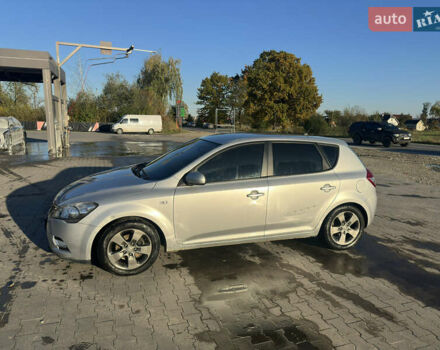 Серый Киа Сид, объемом двигателя 1.59 л и пробегом 187 тыс. км за 5100 $, фото 4 на Automoto.ua