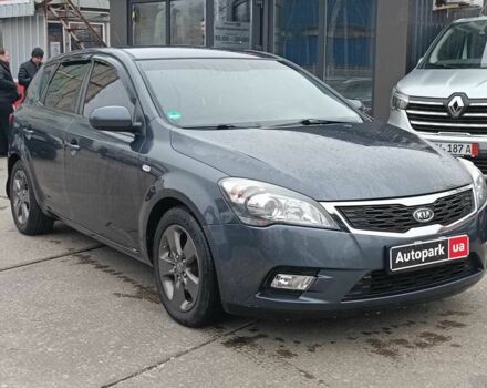 Серый Киа Сид, объемом двигателя 1.4 л и пробегом 202 тыс. км за 5890 $, фото 5 на Automoto.ua