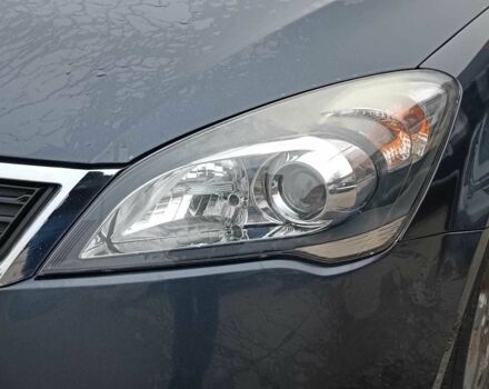 Серый Киа Сид, объемом двигателя 1.4 л и пробегом 202 тыс. км за 5890 $, фото 3 на Automoto.ua