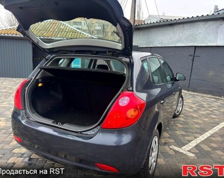 Сірий Кіа Сід, об'ємом двигуна 1.6 л та пробігом 132 тис. км за 2700 $, фото 5 на Automoto.ua