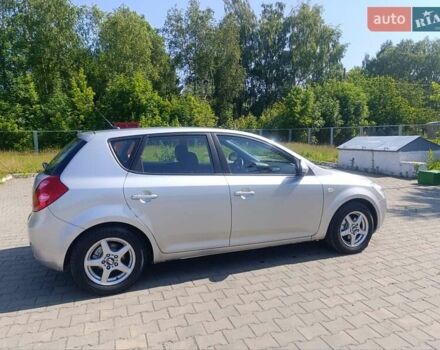 Серый Киа Сид, объемом двигателя 1.6 л и пробегом 257 тыс. км за 5750 $, фото 7 на Automoto.ua