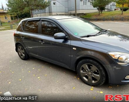 Серый Киа Сид, объемом двигателя 1.4 л и пробегом 202 тыс. км за 6300 $, фото 3 на Automoto.ua