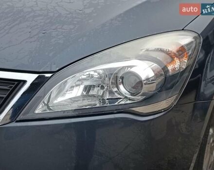 Серый Киа Сид, объемом двигателя 1.4 л и пробегом 202 тыс. км за 5890 $, фото 3 на Automoto.ua