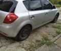 Серый Киа Сид, объемом двигателя 1.4 л и пробегом 229 тыс. км за 3400 $, фото 2 на Automoto.ua