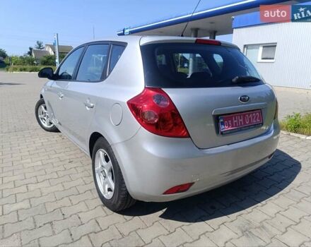 Серый Киа Сид, объемом двигателя 1.6 л и пробегом 257 тыс. км за 5750 $, фото 15 на Automoto.ua