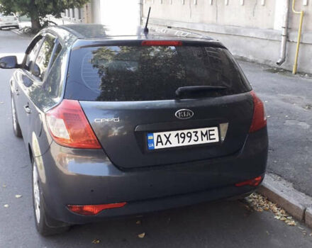 Серый Киа Сид, объемом двигателя 1.4 л и пробегом 160 тыс. км за 5500 $, фото 4 на Automoto.ua