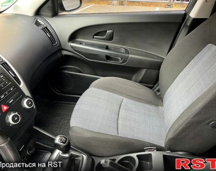Серый Киа Сид, объемом двигателя 1.4 л и пробегом 202 тыс. км за 6300 $, фото 11 на Automoto.ua