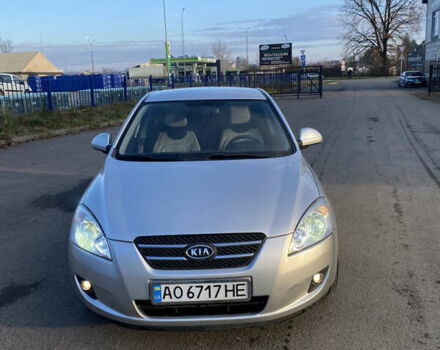 Серый Киа Сид, объемом двигателя 1.4 л и пробегом 210 тыс. км за 5000 $, фото 6 на Automoto.ua