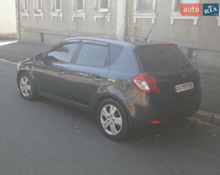 Серый Киа Сид, объемом двигателя 1.4 л и пробегом 160 тыс. км за 5500 $, фото 5 на Automoto.ua