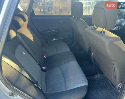 Серый Киа Сид, объемом двигателя 1.59 л и пробегом 187 тыс. км за 5100 $, фото 8 на Automoto.ua