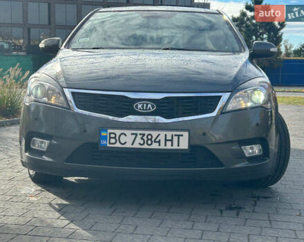Серый Киа Сид, объемом двигателя 1.6 л и пробегом 213 тыс. км за 6500 $, фото 3 на Automoto.ua